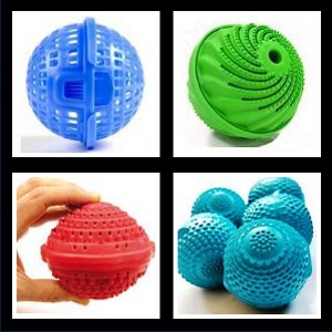 Quatre modèles de boules de lavage